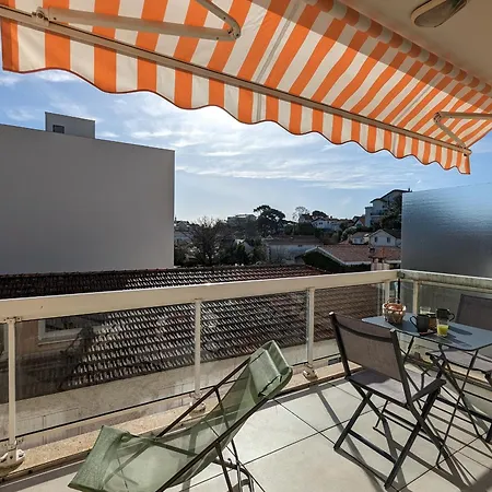 - T2 Cabine 50m² Avec Terrasse, Acces Plage Et Parking - Fr-1-420-141 *