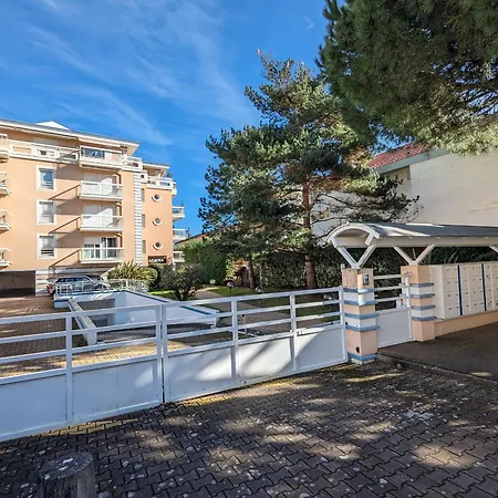 - T2 Cabine 50m² Avec Terrasse, Acces Plage Et Parking - Fr-1-420-141 아파트